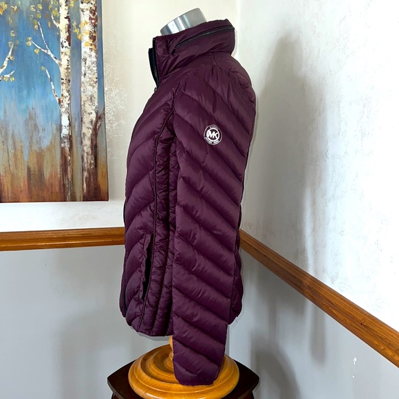 Michael Kors Lightweight Packable Down Jacket - Picture 2 of 14